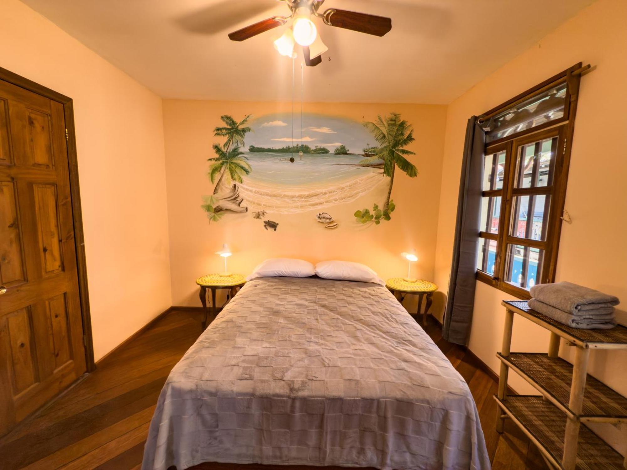 Saigon Bay Bed & Breakfast Бокас-дель-Торо Номер фото